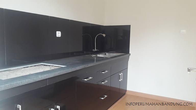 25353811_498724677177788_8928614346665748281_n