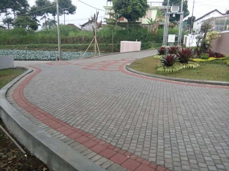 40310818_700961676950619_5710343892604289024_n