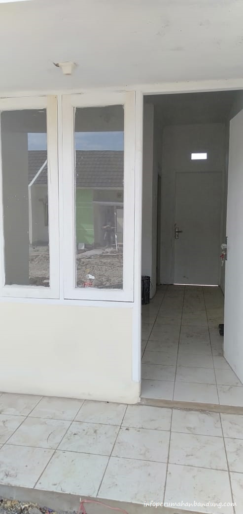 Teras_perumahan murah bandung_PuriMahkotaResidence