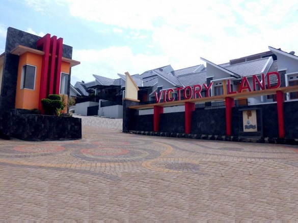 Gate_perumahan di bandung_VictoryLand